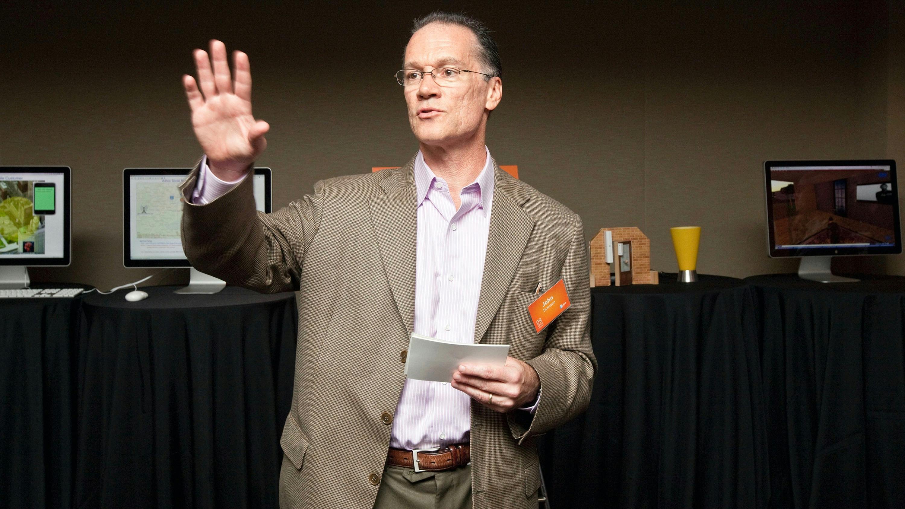 AT&T Gears Up for Battle as Program Deals Come Up