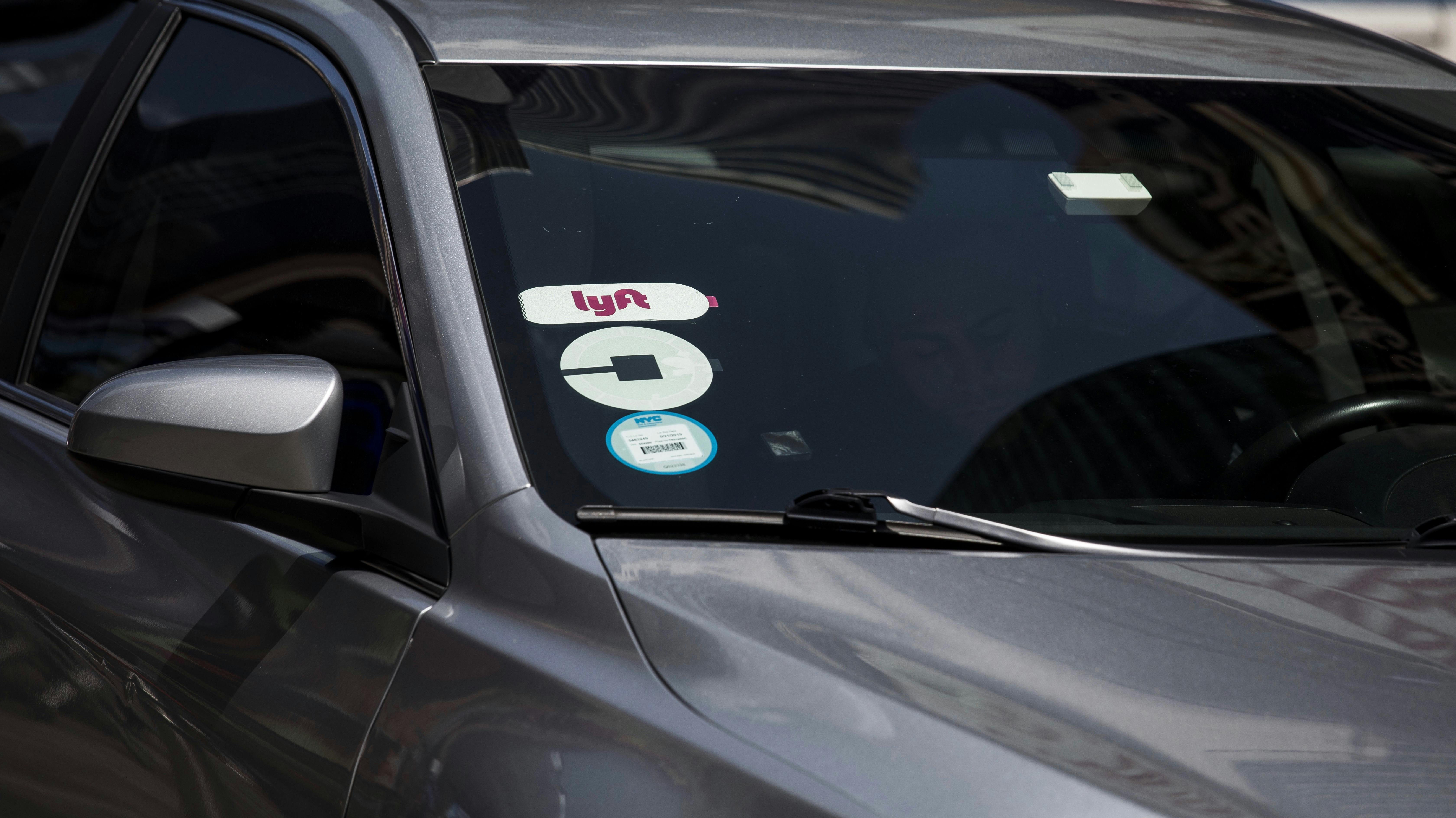 Lyft Kicks Off Price War With Uber Ahead of IPOs