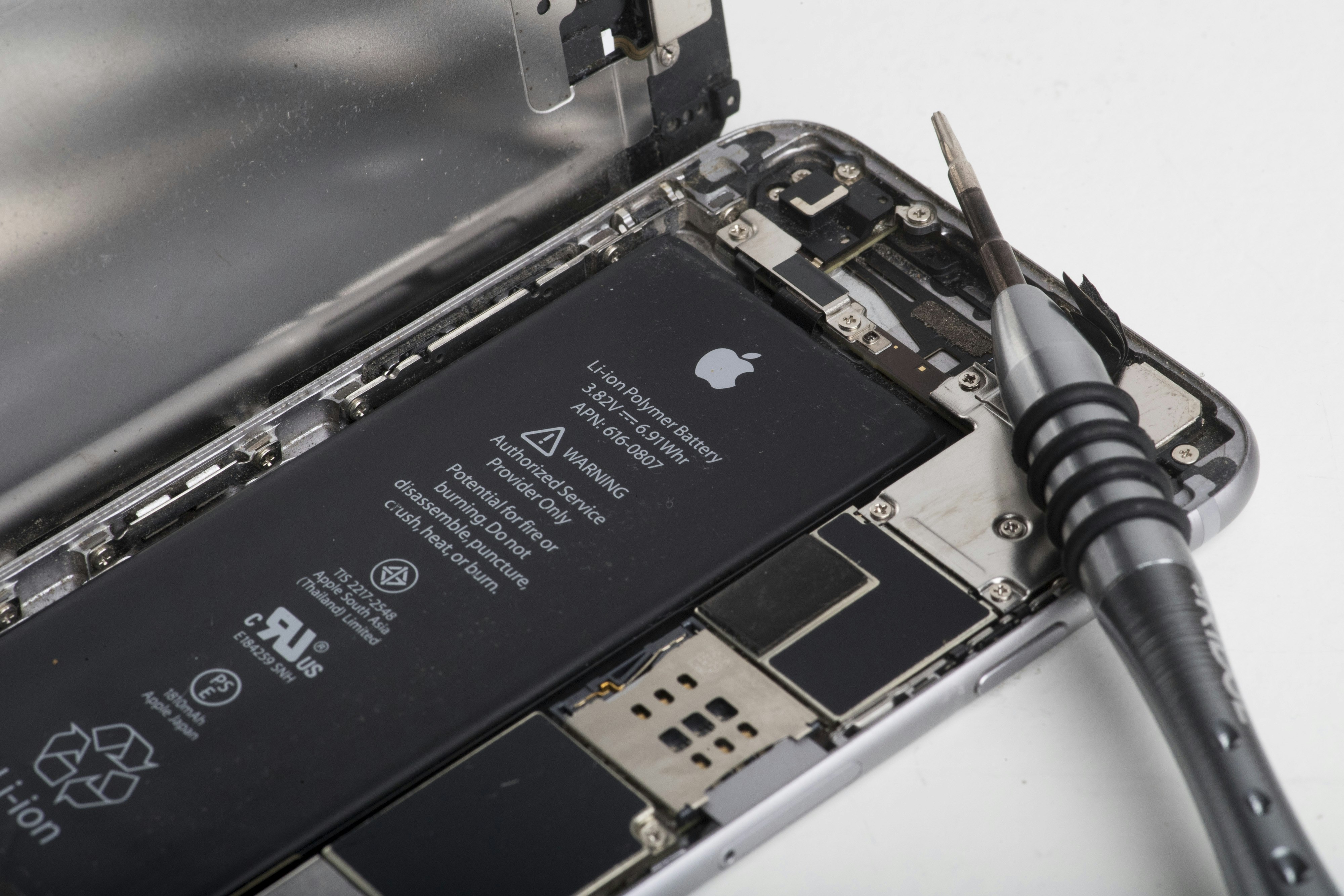 Inside an iPhone. Photo by Bloomberg
