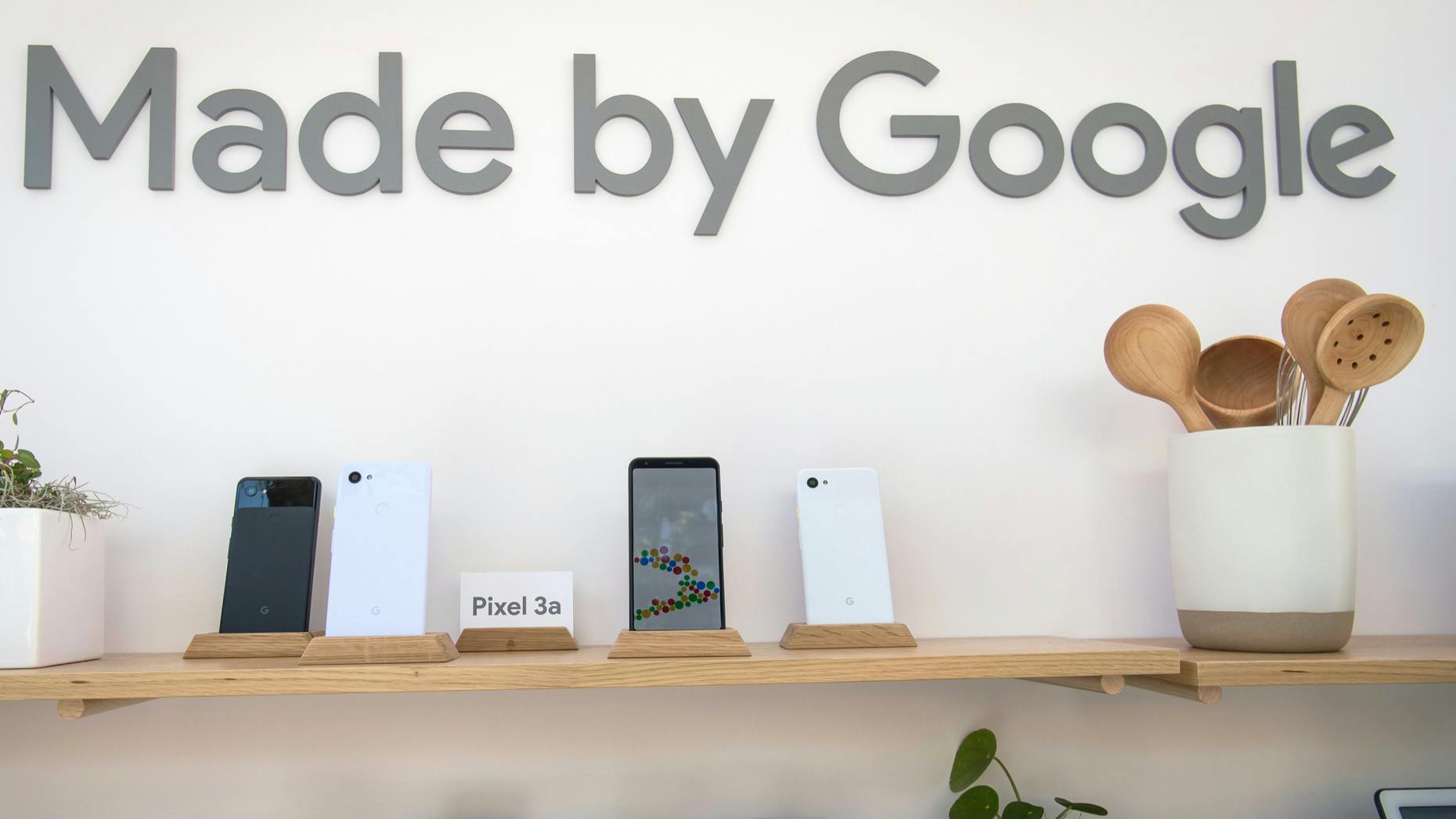 Former Apple Chip Engineers Leave Google