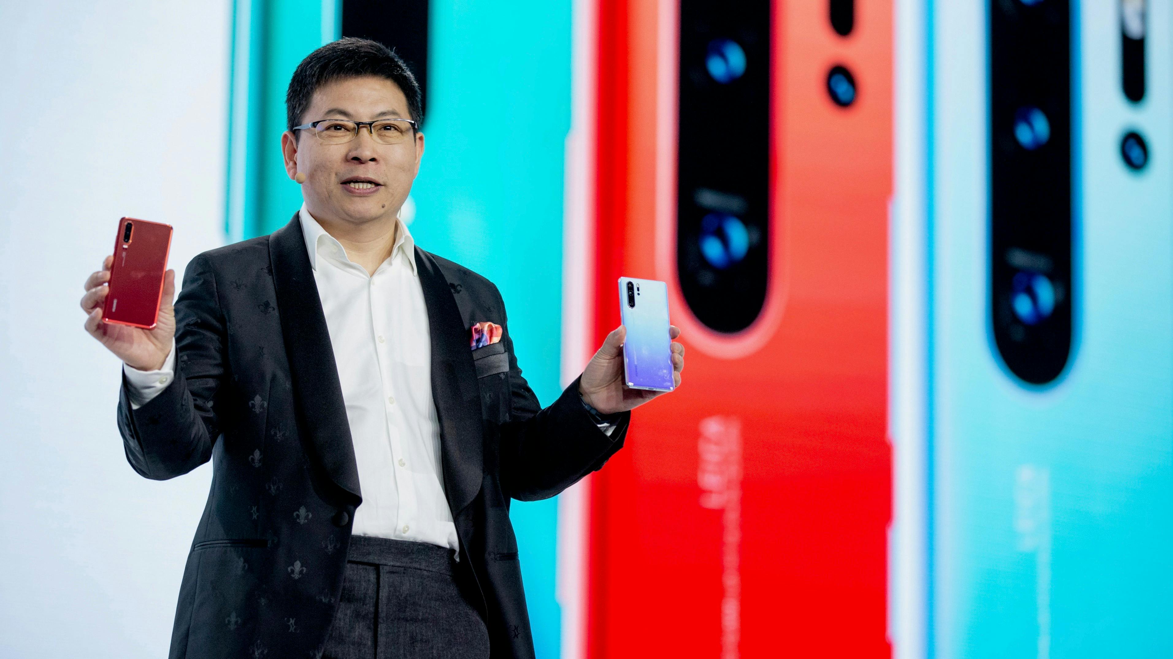 Huawei Consumer Electronics Chief Braces for ‘Tough Time’
