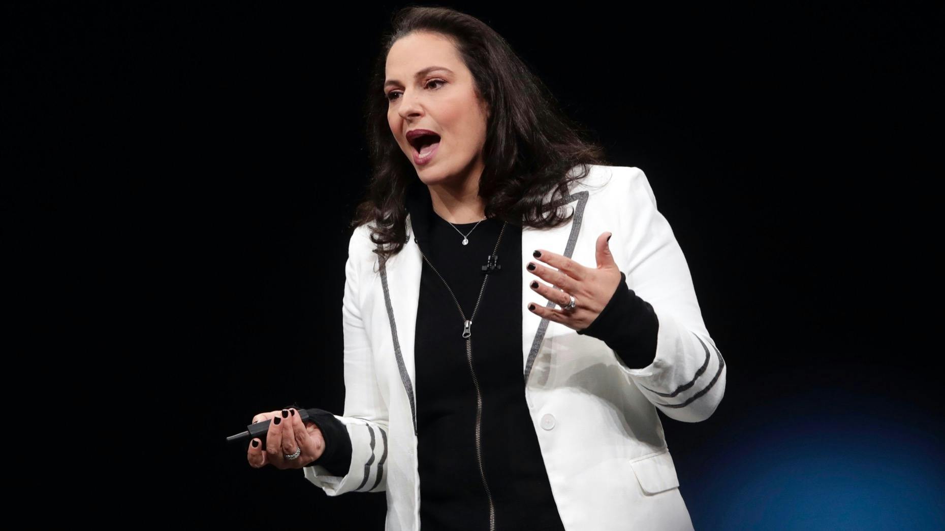 Apple’s ‘Bug Wrangler’ Moves to AR Team