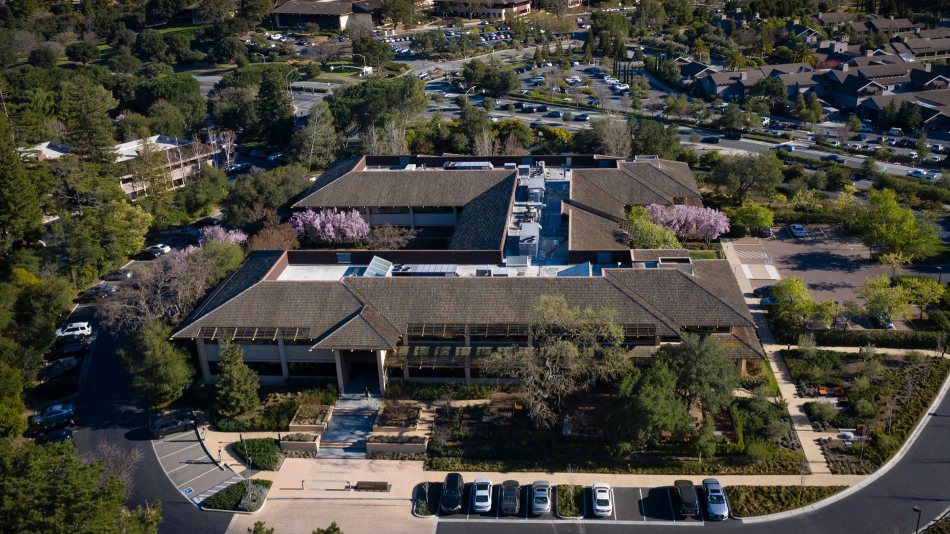 The offices of venture firm Sequoia Capital on Sand Hill Road in Menlo Park, California. Photo by Bloomberg

