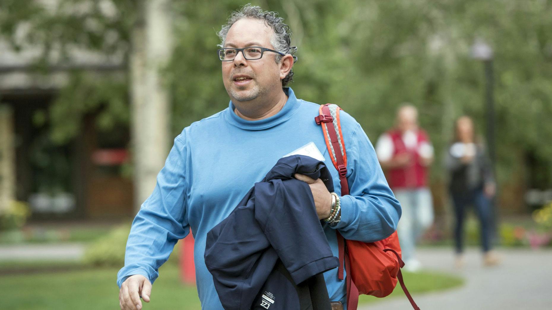 Magic Leap in Talks to Raise Money From ‘Major Health Care Company,’ CEO Tells Staff