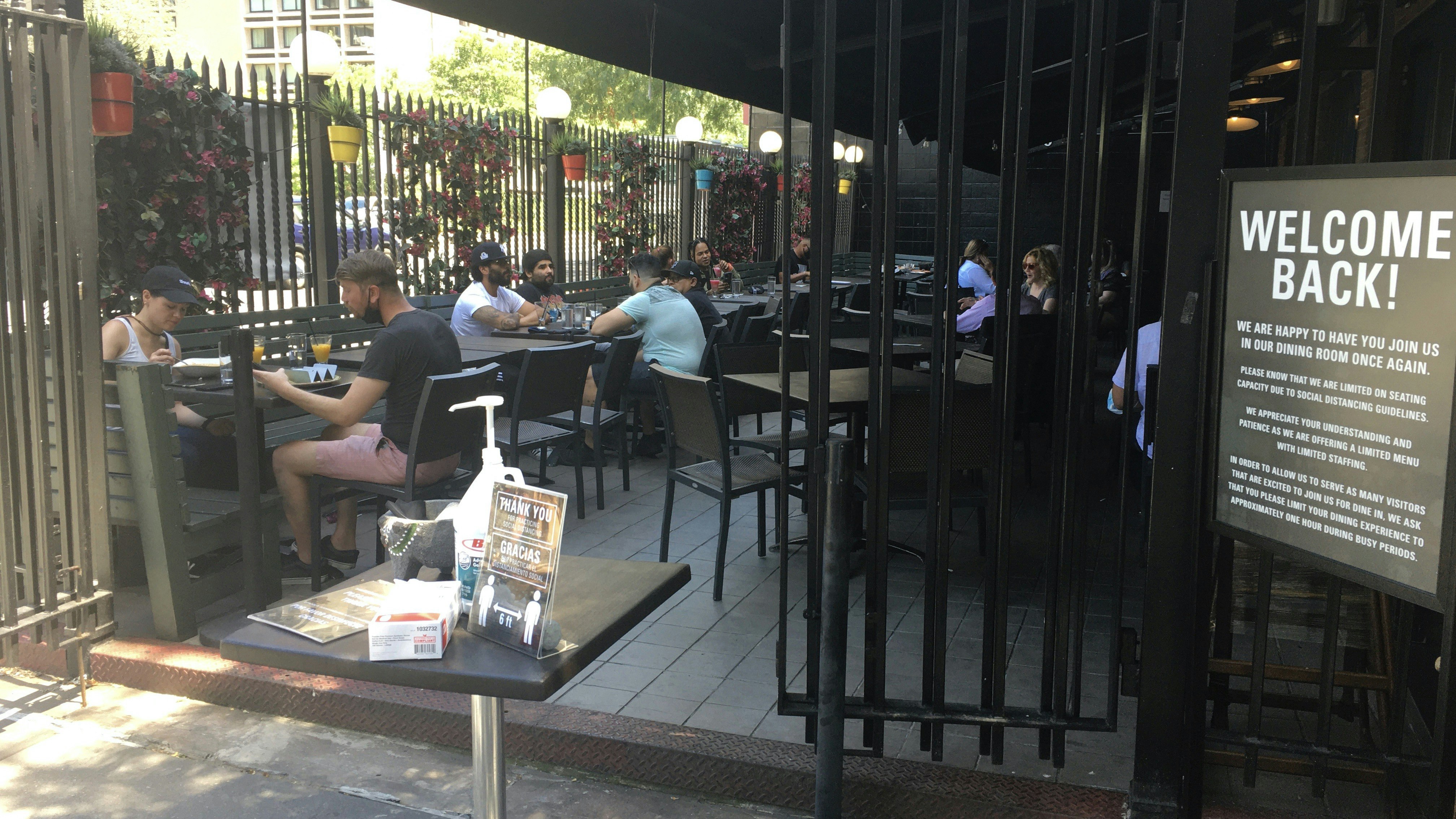 A restaurant in New York that reopened this week. Photo by AP