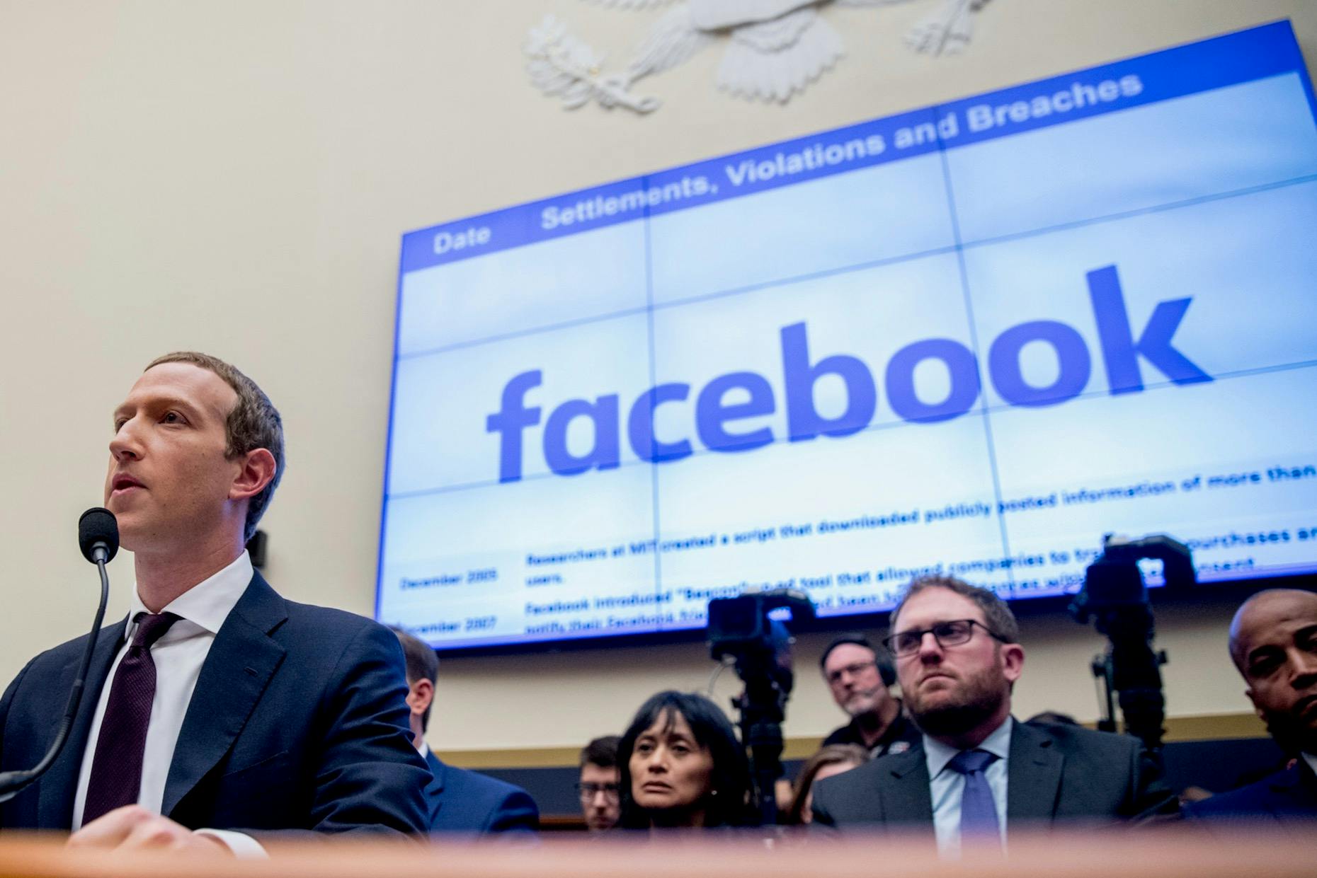 Facebook’s Big Risk From Antitrust Suit Is Losing WhatsApp