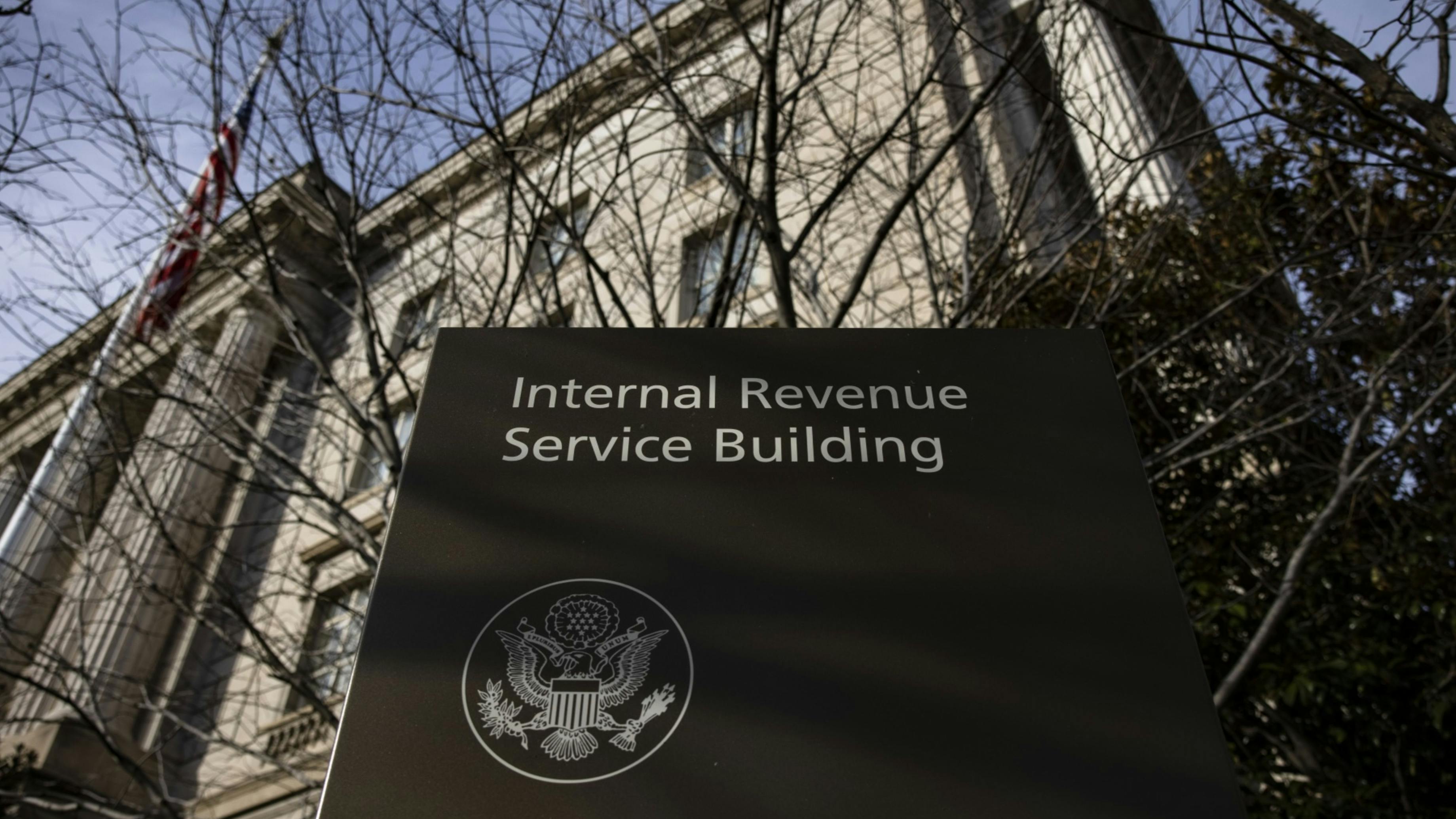 Bezos’ Taxes In the Spotlight