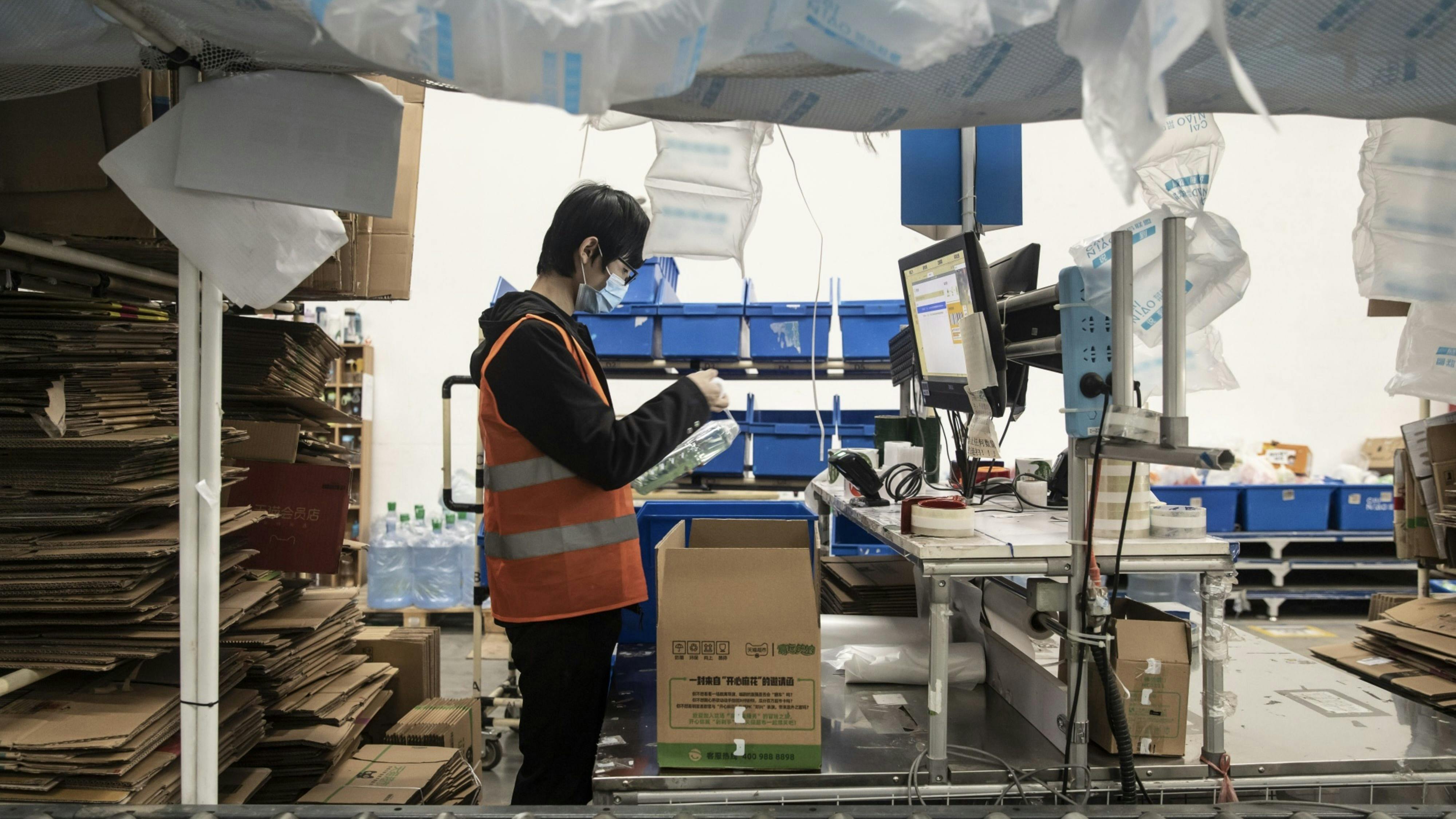 Alibaba Rival J&T Express in Talks to Raise $1 Billion from Tencent and Other Investors