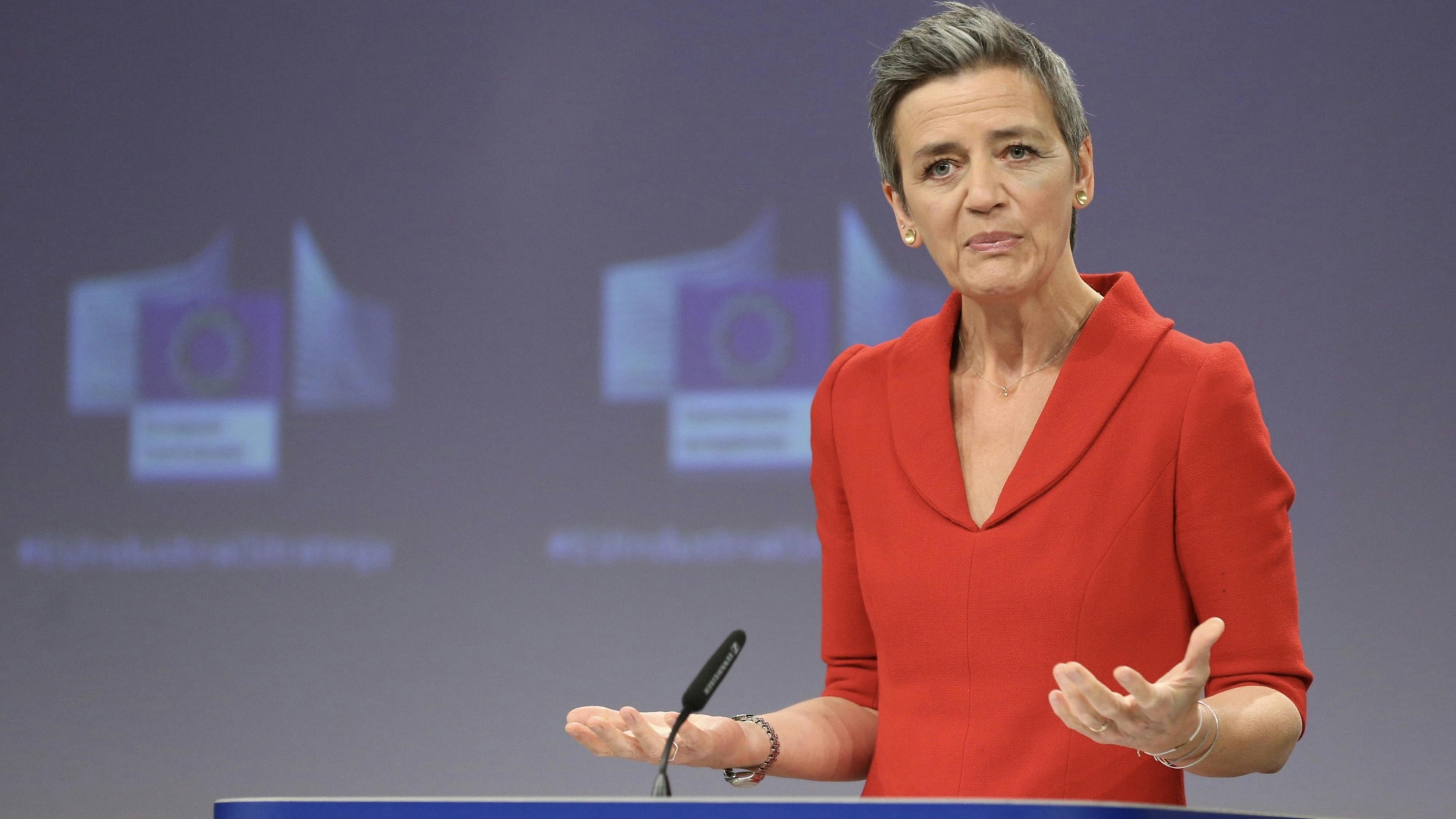 Europe Aims to Solve Tech’s Knottiest Problem: Too Many Chargers