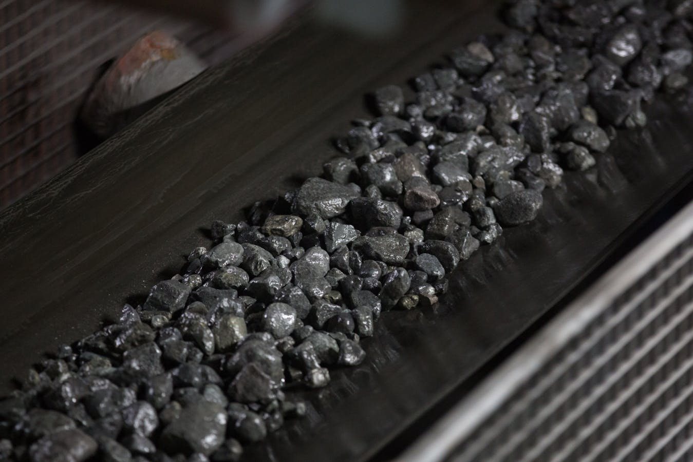 Nickel and copper ore. Photo: Andrey Rudakov/Bloomberg