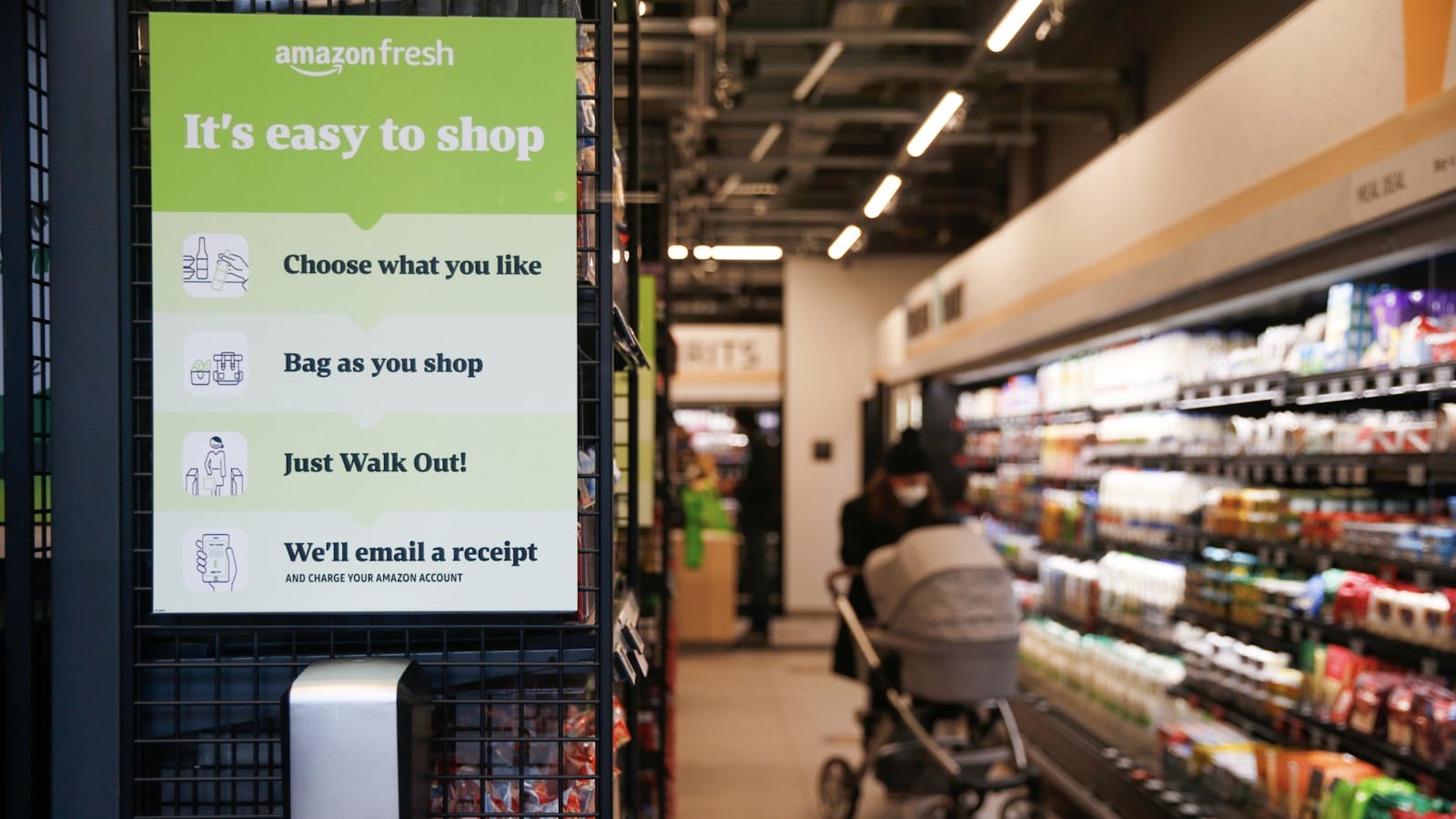 An Amazon Fresh store in London. Photo by Bloomberg.