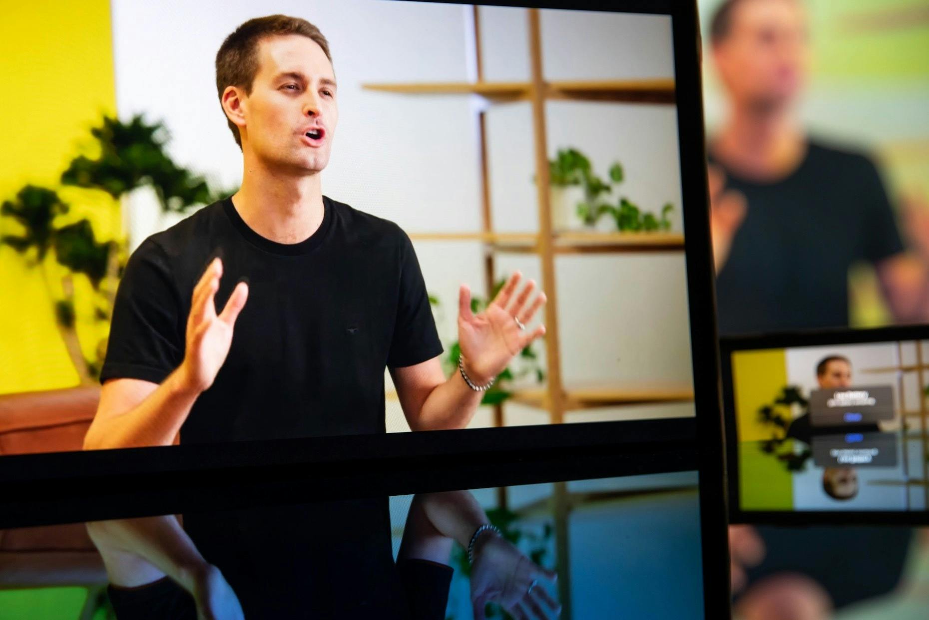 Snap’s Spotlight Viewers Rise; Pinterest’s Ups and Downs; Cameo Joins the Crypto Party