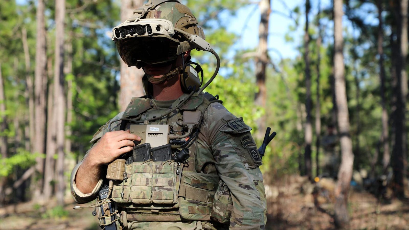 A soldier wearing the IVAS headset during a test. Photo: Microsoft/U.S. Army.