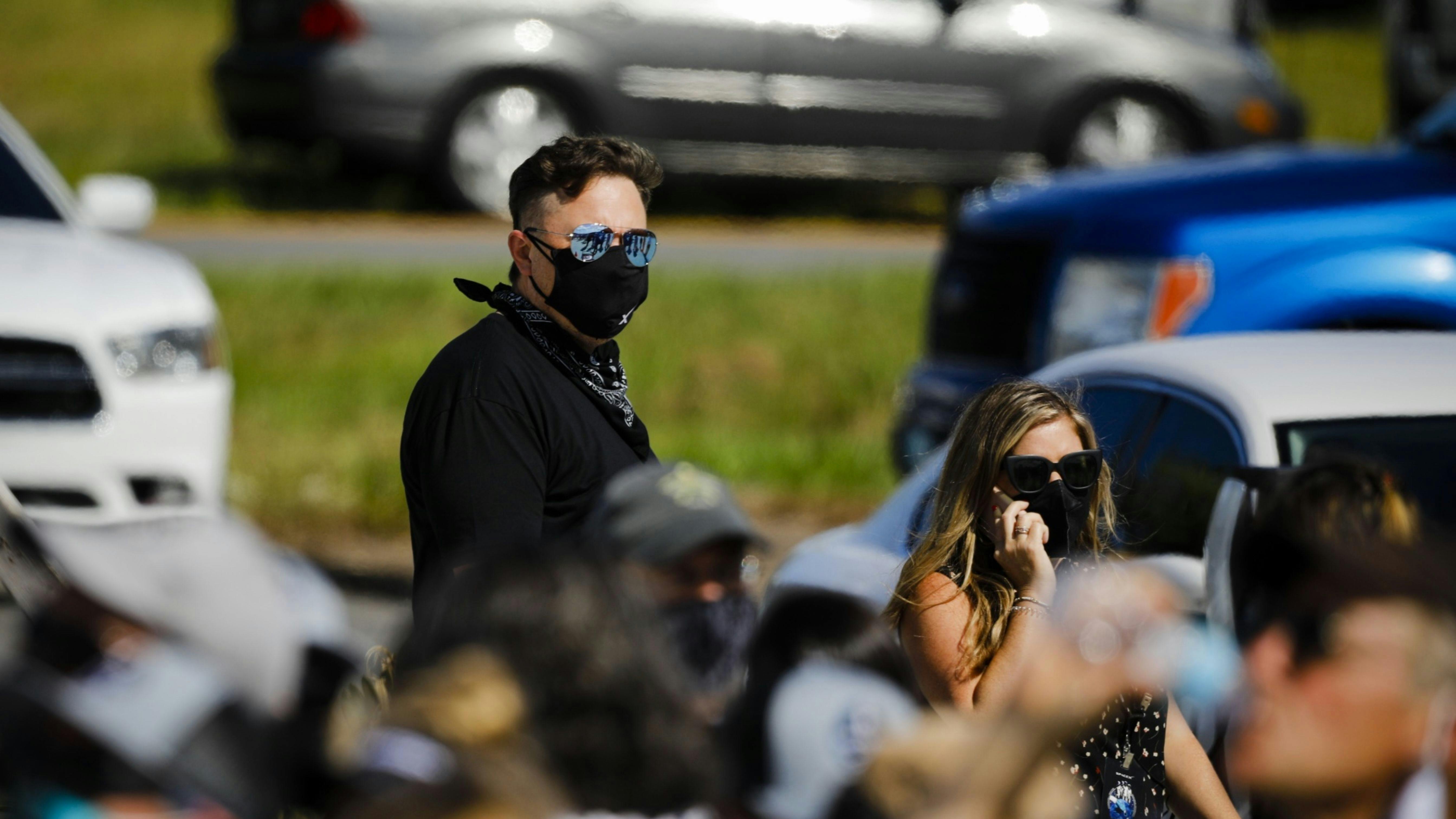 Musk’s Super-Bad Feeling; an Amazon Exec Ships Out 