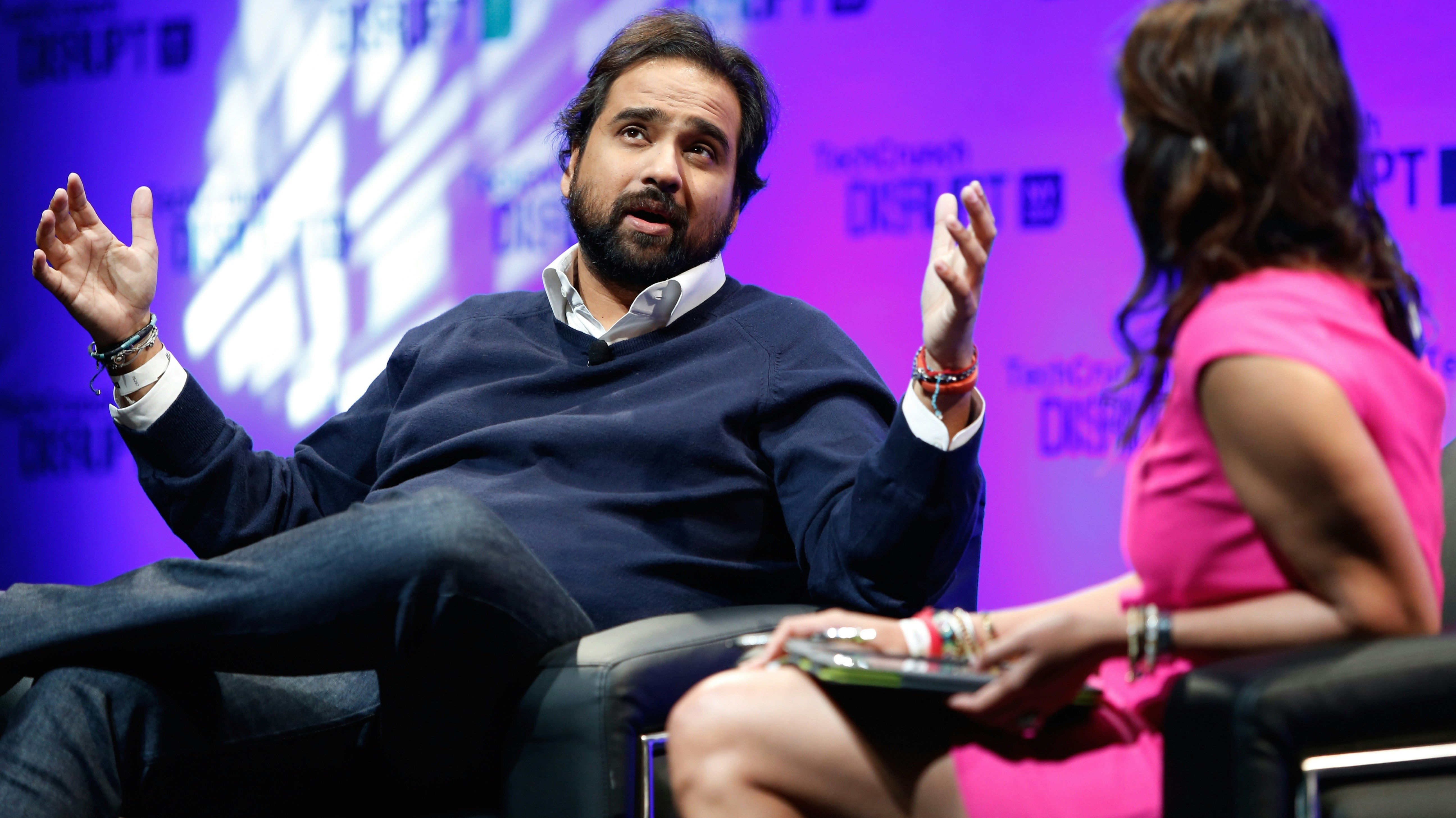 Jawbone CEO Hosain Rahman. Photo by Flickr/TechCrunch. Chart by Jeff Greco, chart images by Jawbone..