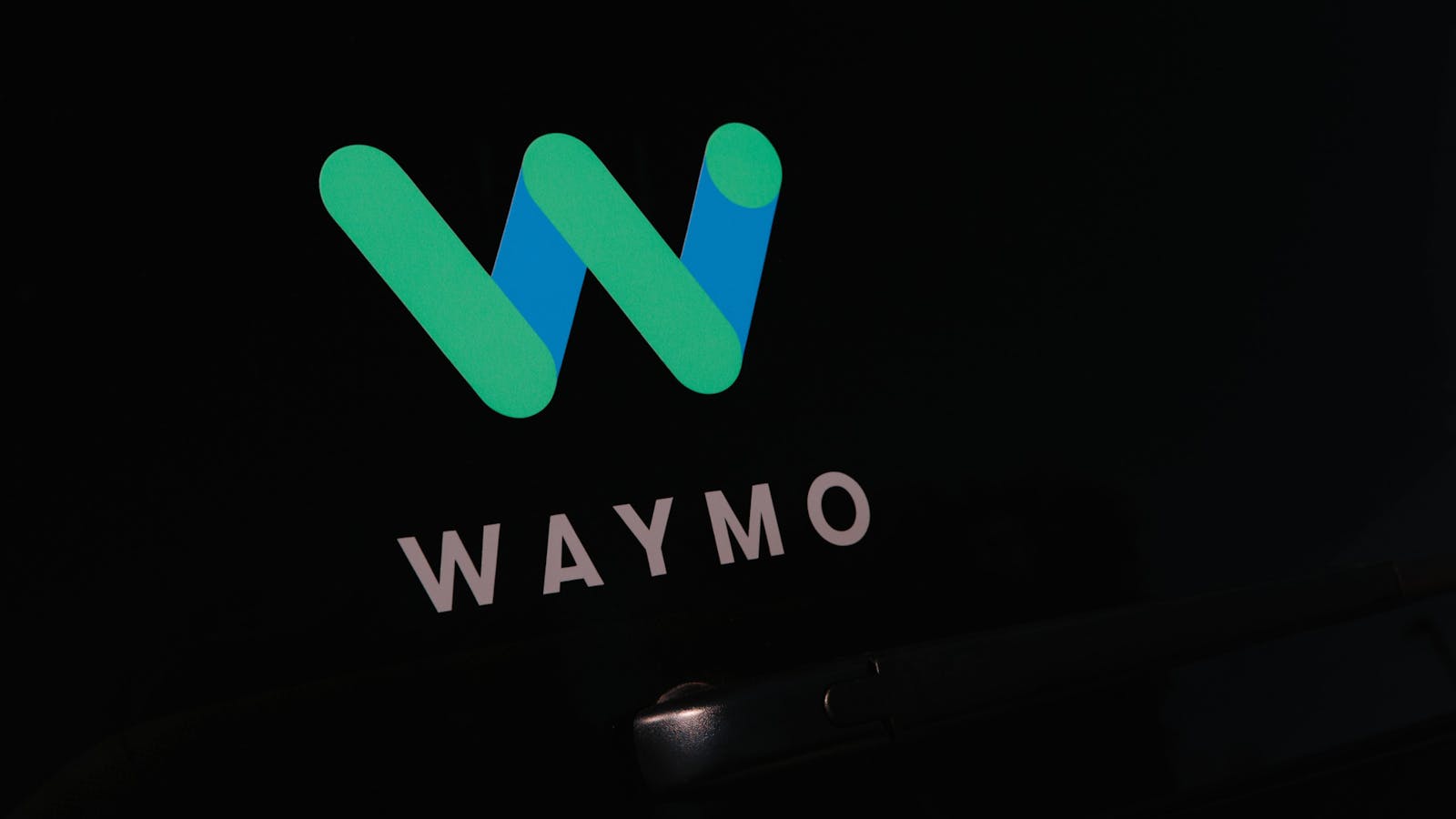 The back windshield of a Waymo Chrysler Pacifica robotaxi prototype. Photo by Bloomberg