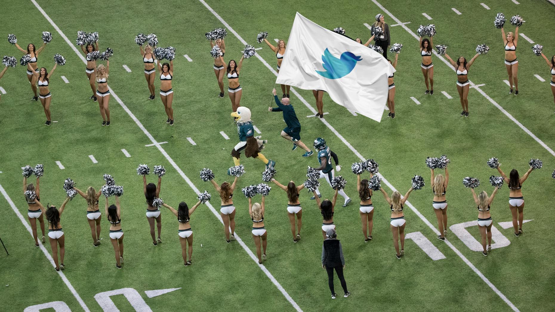 Musk’s Twitter Scores Super Bowl Deals, a Boon for Struggling Ad Business